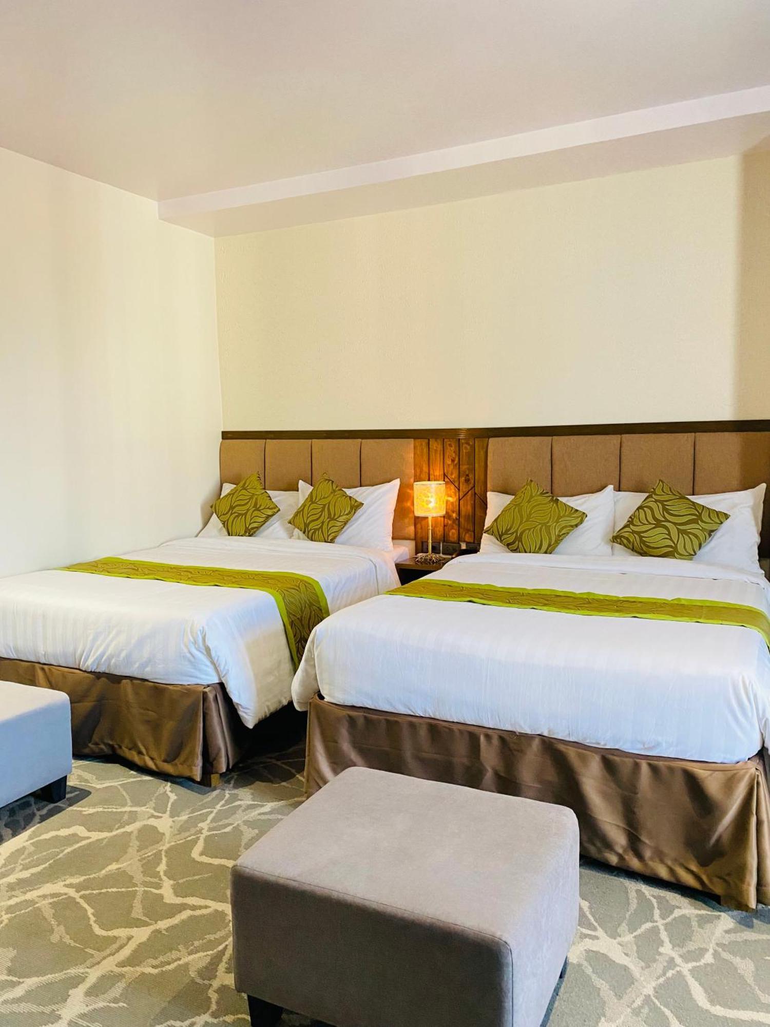 Maxi Hotel And Event Center Tagbilaran City Kültér fotó