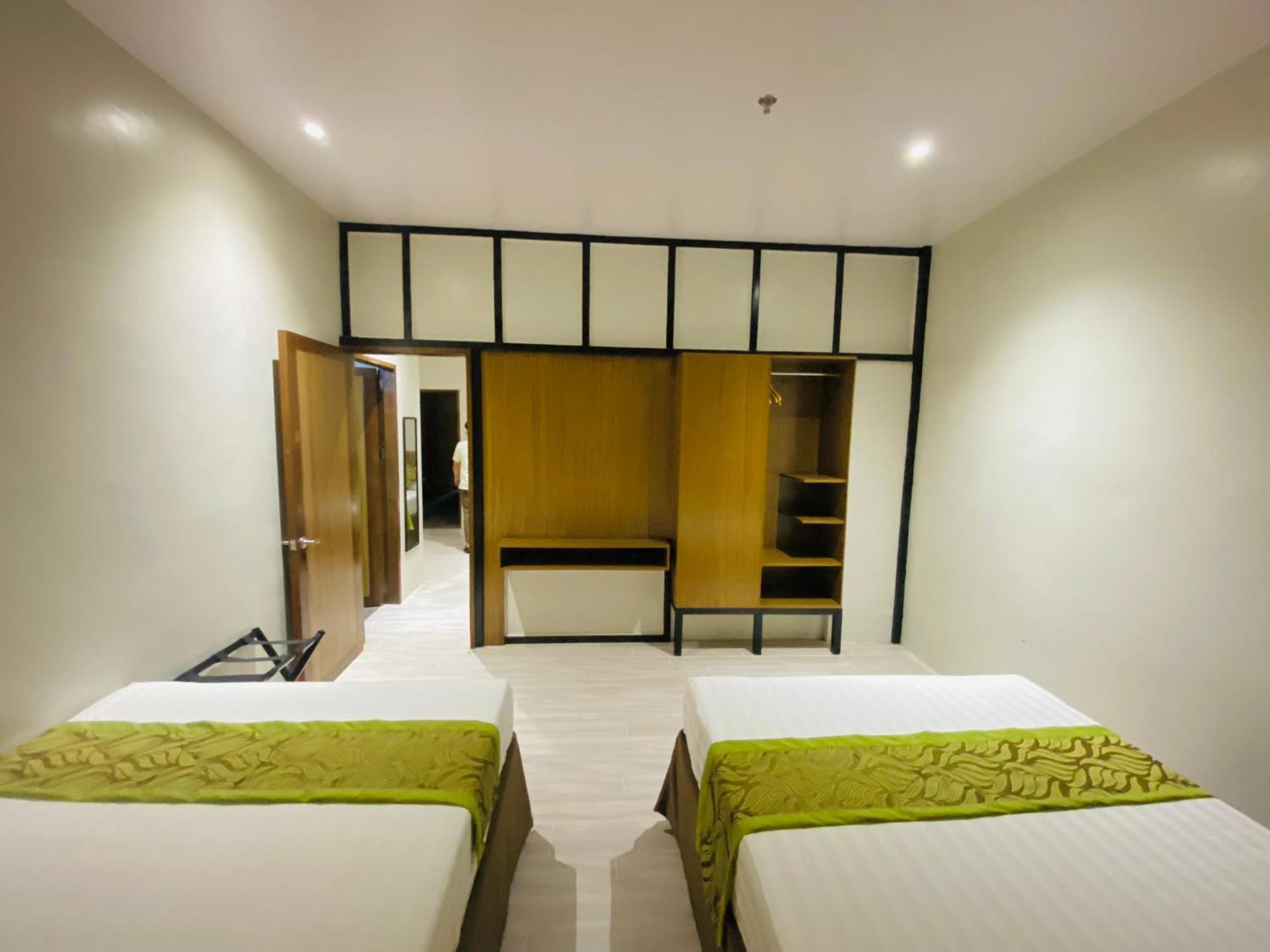 Maxi Hotel And Event Center Tagbilaran City Kültér fotó